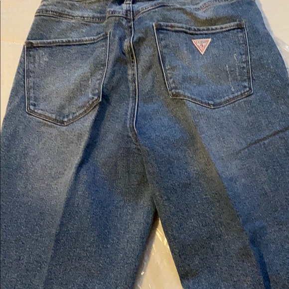 Guess new jeans - Picture 3 of 6